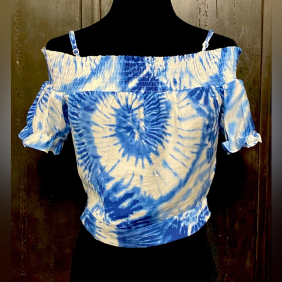 Milk & Honey Blue white wash cropped top with tie back- Size Small - Picture 2 of 9